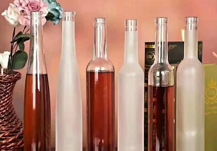 烤花玻璃酒瓶的制造工艺及产品特点